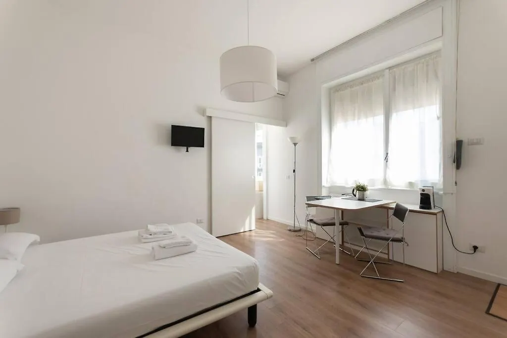 Youhosty - Garibaldi72 Milano Lägenhet