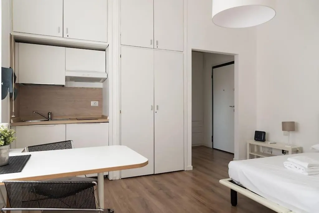 Apartment Youhosty - Garibaldi72 Milan Italy