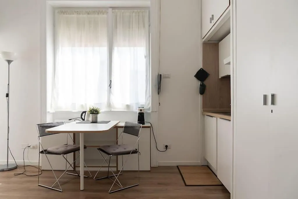 Apartment Youhosty - Garibaldi72 Milan Italy